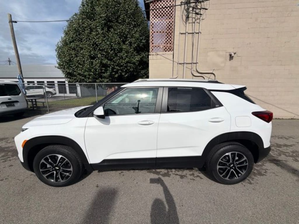 Used 2024 Chevrolet Trailblazer LT SUV
