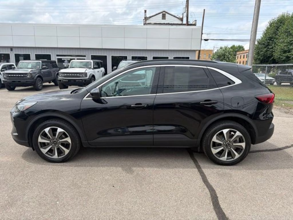 Used 2023 Ford Escape Platinum SUV