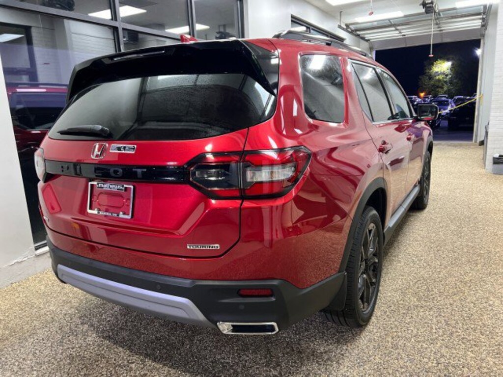 Used 2025 Honda Pilot Touring+ SUV