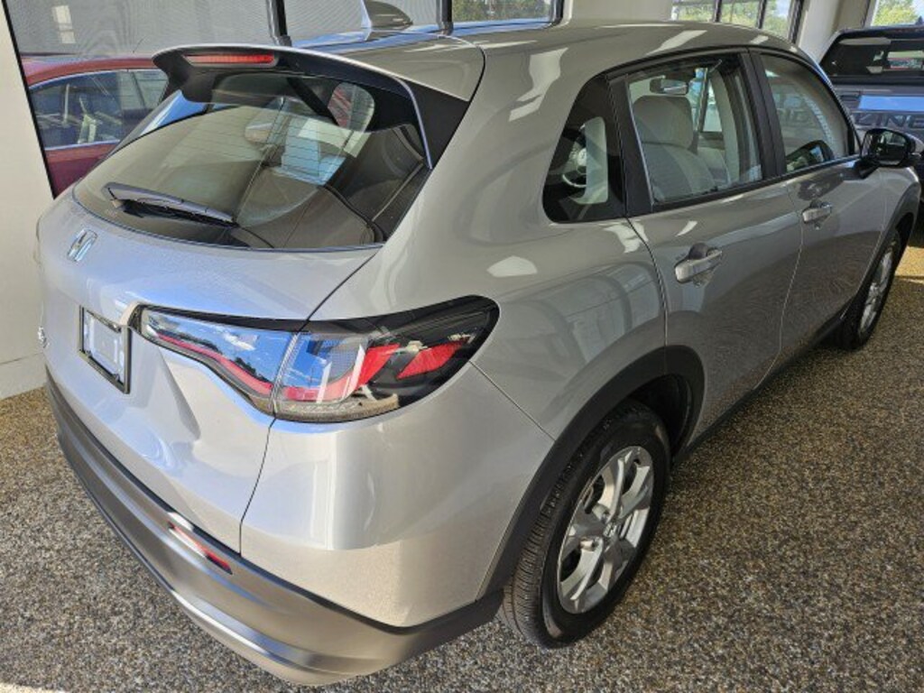 Used 2025 Honda HR-V LX SUV