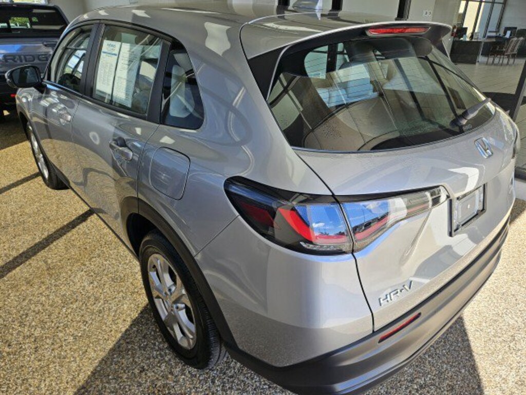 Used 2025 Honda HR-V LX SUV