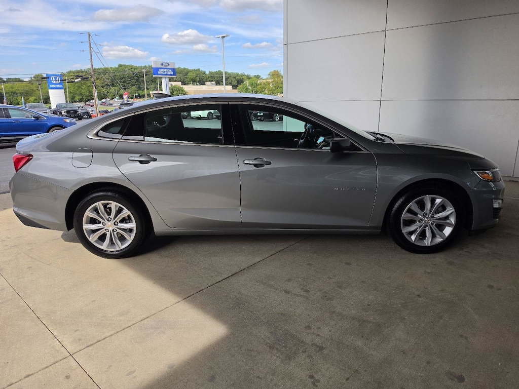 Used 2025 Chevrolet Malibu 1LT Sedan