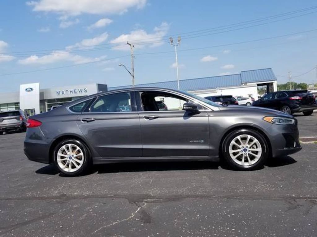 Used 2019 Ford Fusion Hybrid SEL Sedan