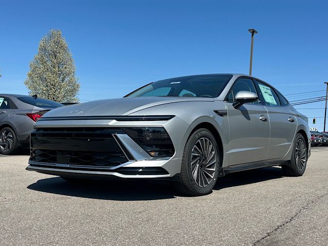 2026 Hyundai Sonata Hybrid