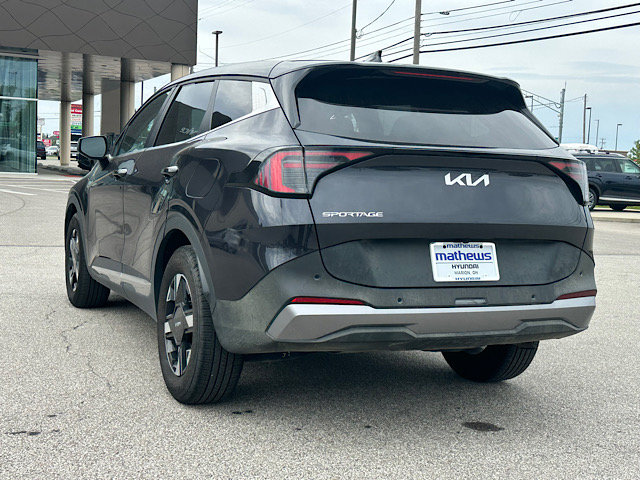 2026 Kia Sportage LX - Photo 3