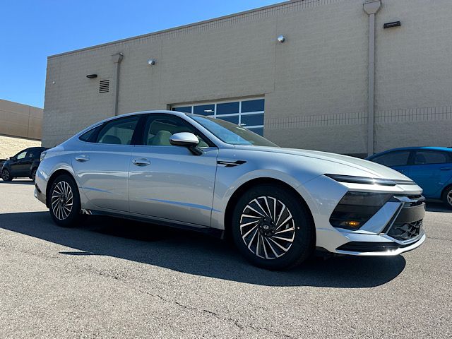 2026 Hyundai Sonata Hybrid SEL - Photo 10