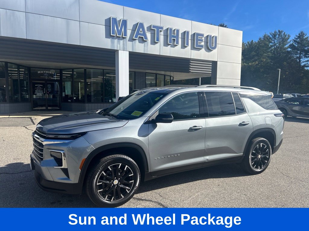 2025 Chevrolet Traverse LT