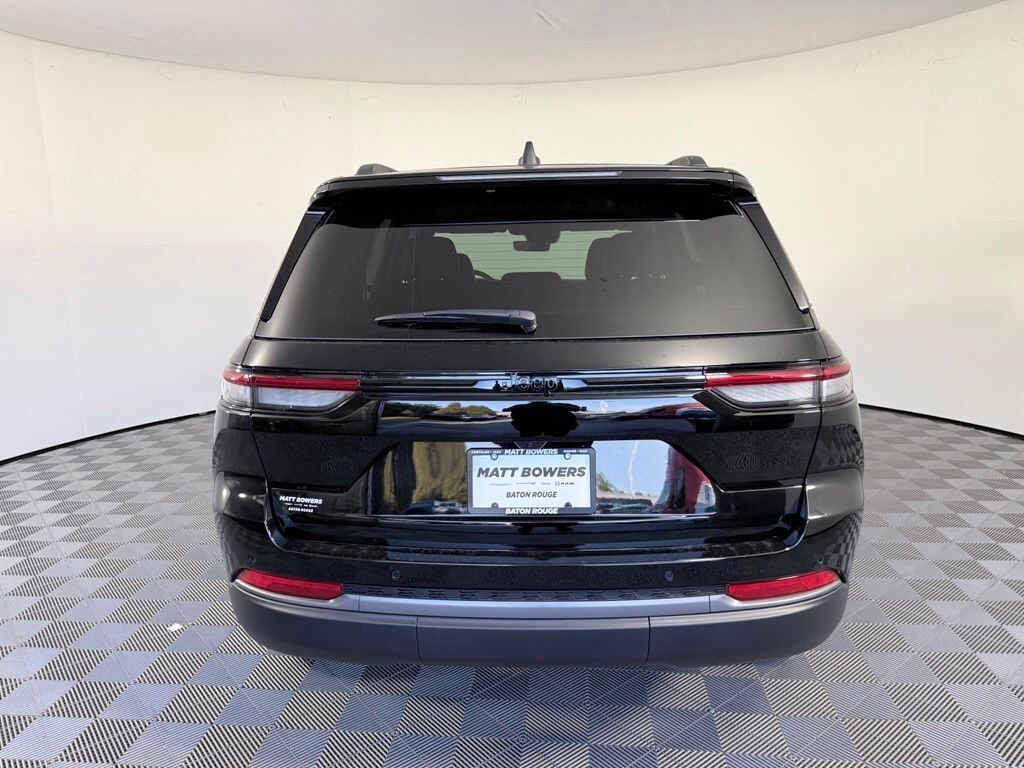 New 2027 Jeep Grand Cherokee LAREDO ALTITUDE 4X2 Sport Utility