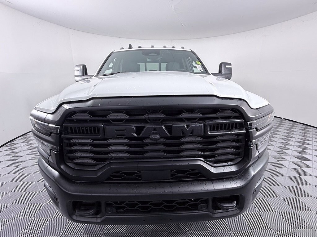 New 2027 Ram 3500 TRADESMAN CREW CAB 4X4 8' BOX Pickup