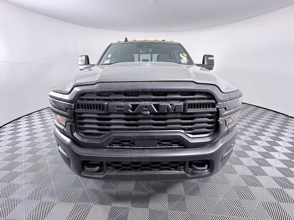 New 2027 Ram 3500 TRADESMAN CREW CAB 4X4 8' BOX Pickup