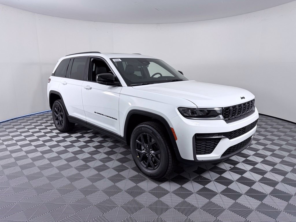 New 2027 Jeep Grand Cherokee LAREDO ALTITUDE 4X2 Sport Utility