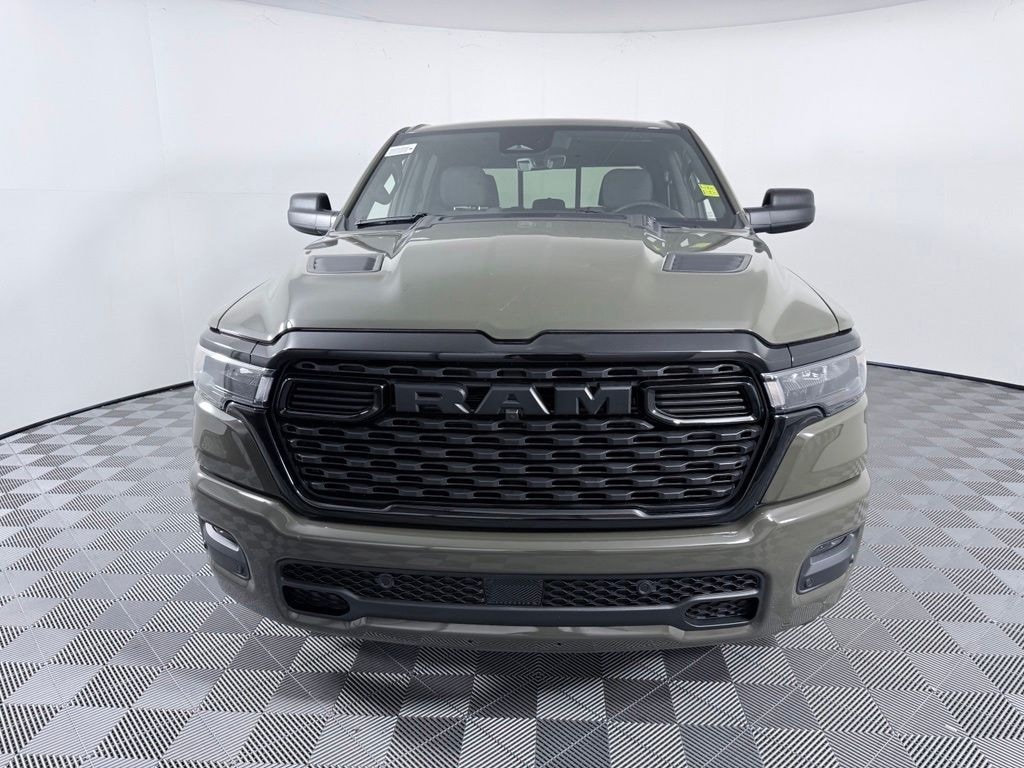 New 2027 Ram 1500 EXPRESS CREW CAB 4X4 5'7 BOX Pickup
