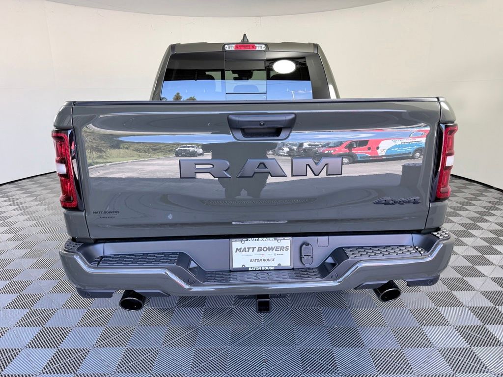 New 2027 Ram 1500 EXPRESS CREW CAB 4X4 5'7 BOX Pickup