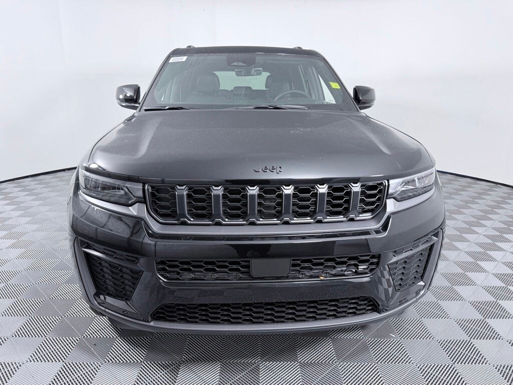 New 2027 Jeep Grand Cherokee LAREDO ALTITUDE 4X2 Sport Utility