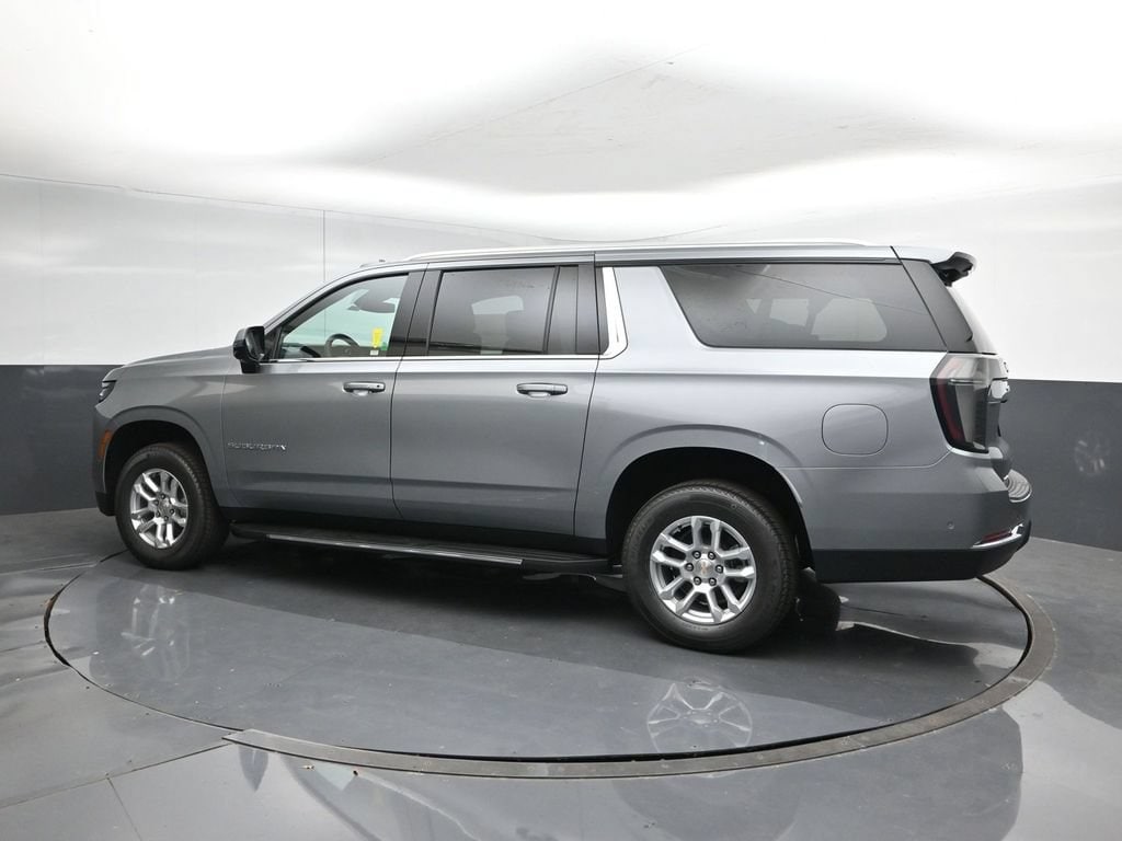 New 2026 Chevrolet Suburban LT SUV