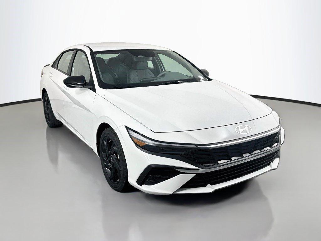 New 2026 Hyundai Elantra SEL Sport Sedan
