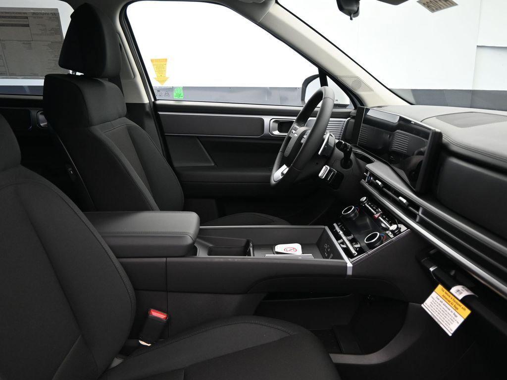 2026 Hyundai Santa Fe SE - Photo 9