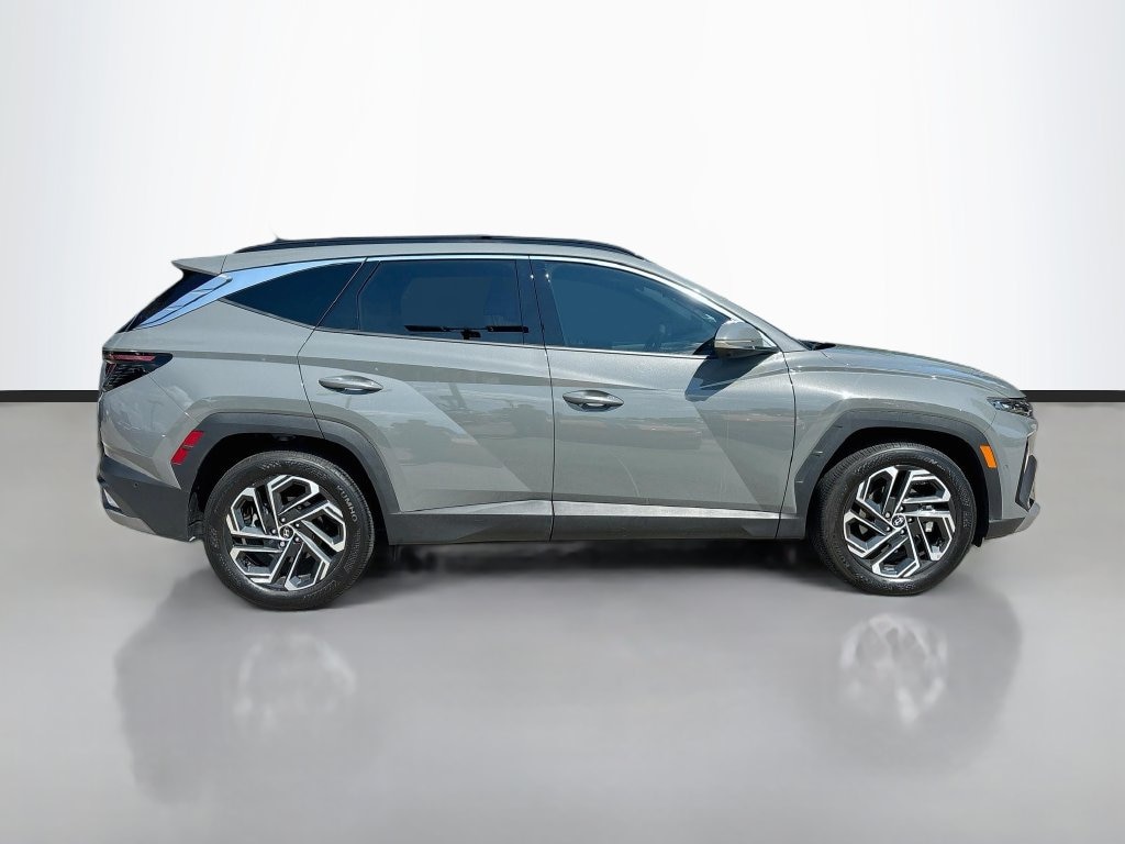 Used 2025 Hyundai Tucson Limited SUV