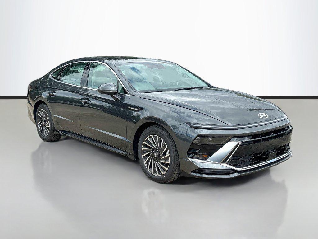 New 2026 Hyundai Sonata Hybrid SEL Sedan