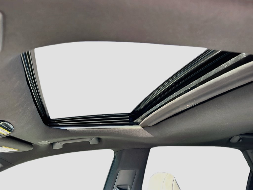 2025 Lexus RX 350 - Photo 21
