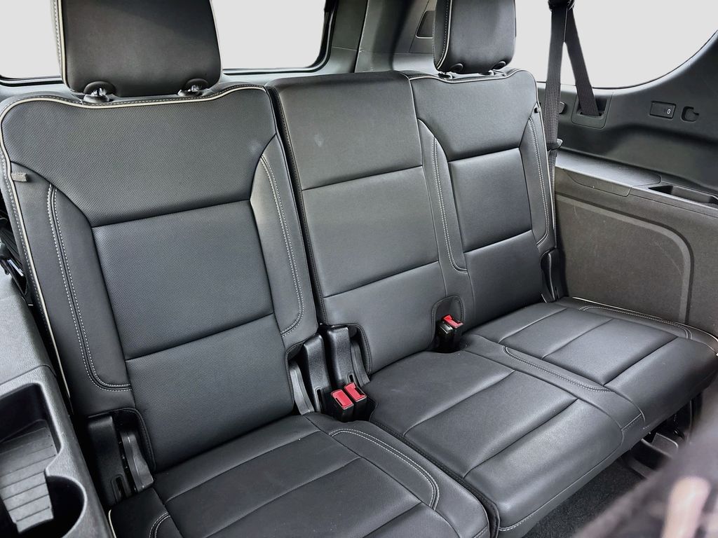 2024 GMC Yukon XL SLT - Photo 28