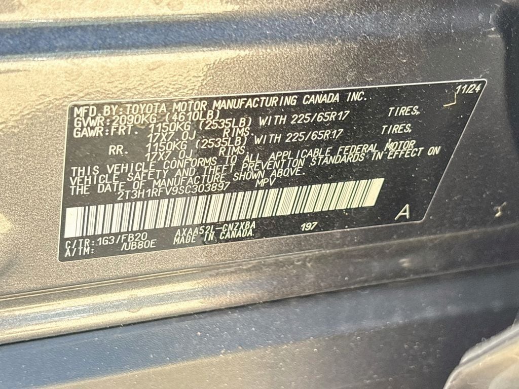 2025 Toyota RAV4 LE - Photo 31