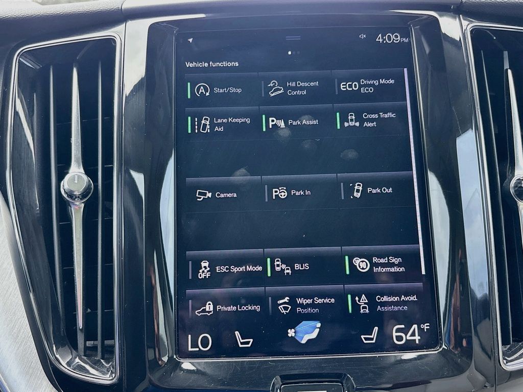 2018 Volvo XC60 Momentum - Photo 15