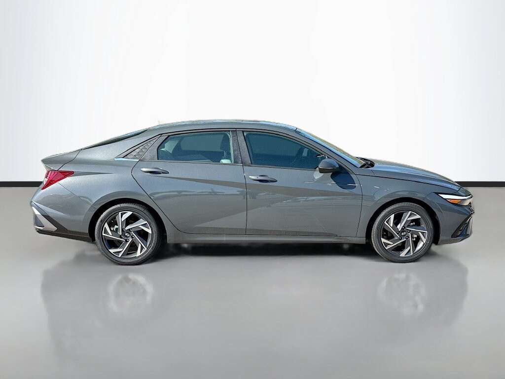 Used 2026 Hyundai Elantra Limited Sedan