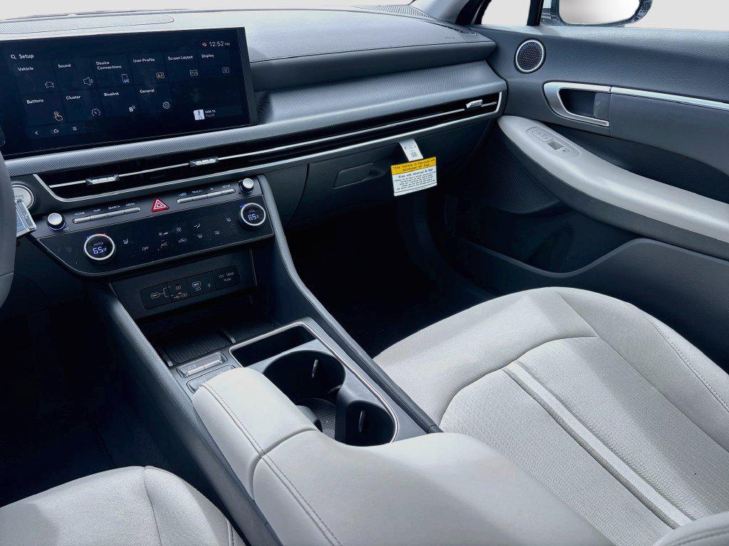 2026 Hyundai Sonata SEL - Photo 22