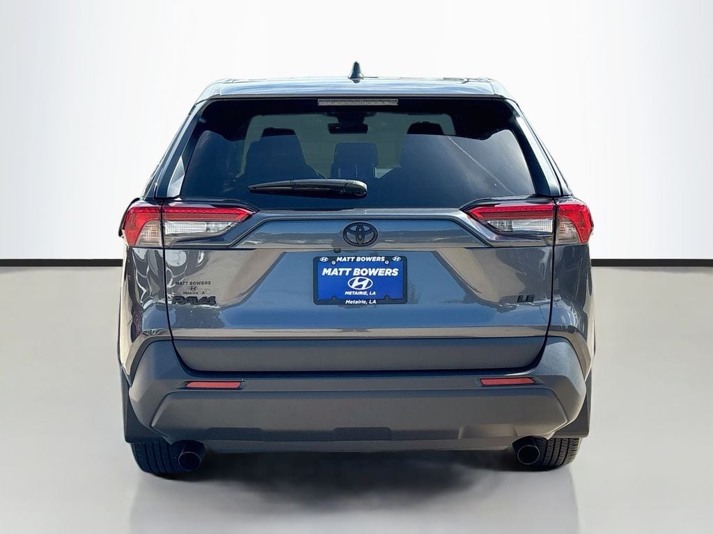 2025 Toyota RAV4 LE - Photo 6