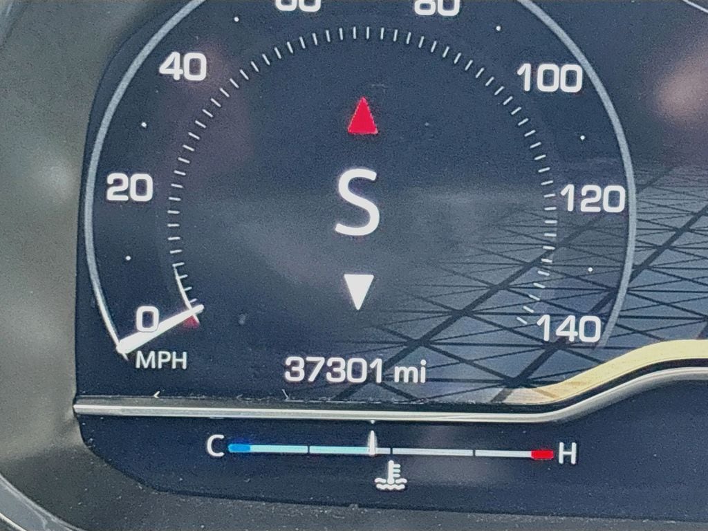 2024 GMC Yukon XL SLT - Photo 12