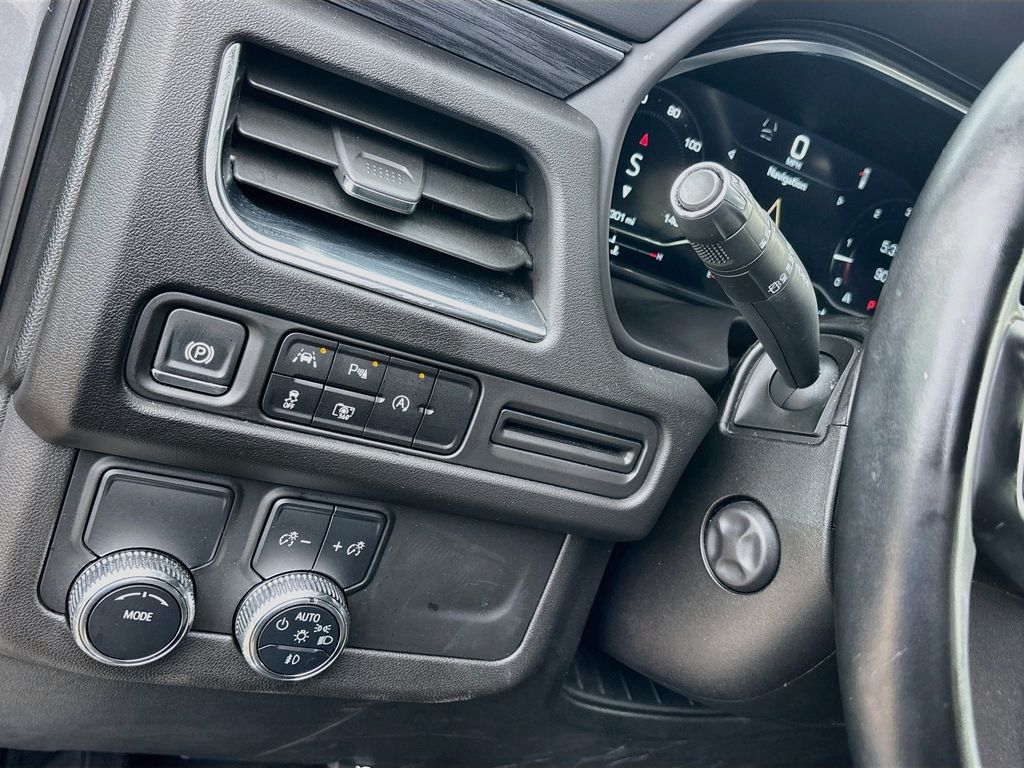 2024 GMC Yukon XL SLT - Photo 10