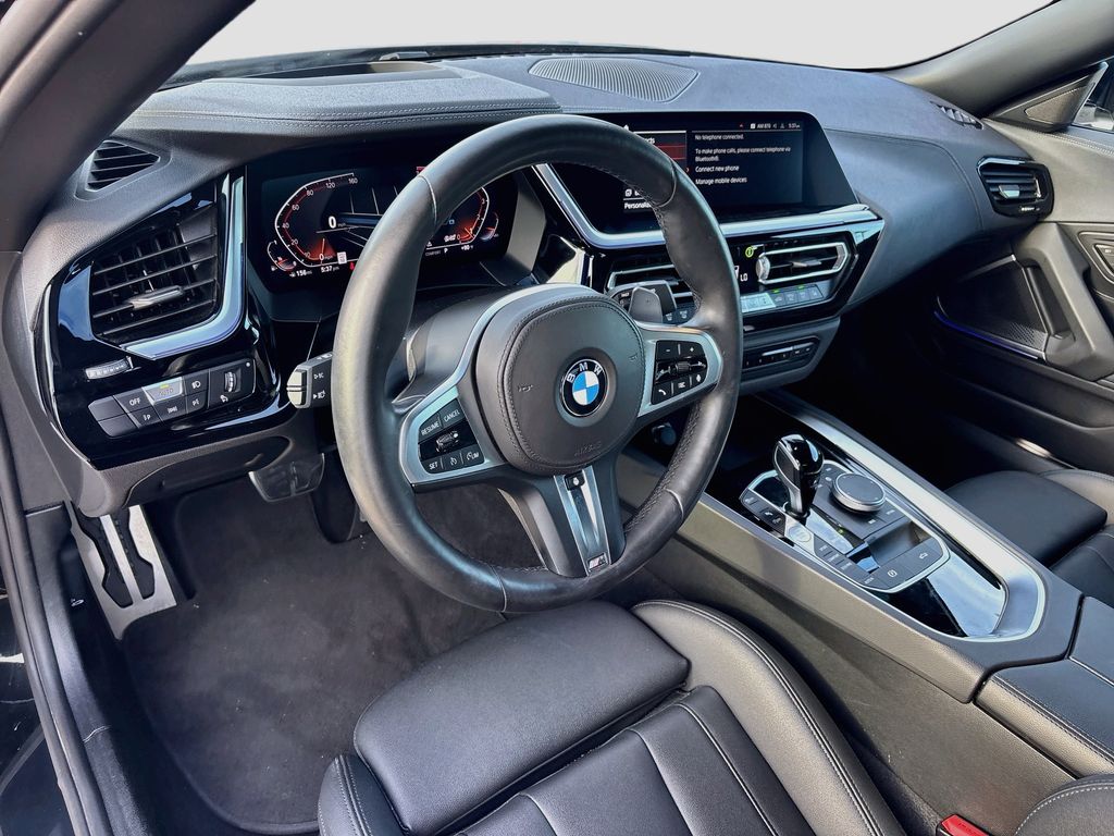 2025 BMW Z4 30i - Photo 9