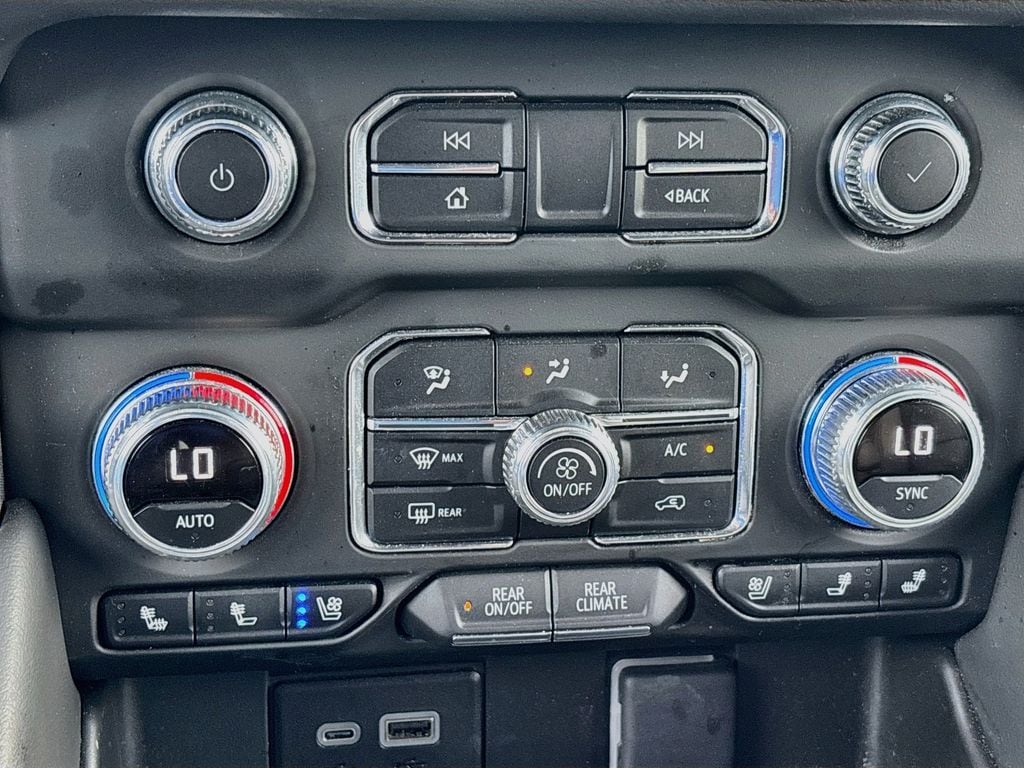 2024 GMC Yukon XL SLT - Photo 15