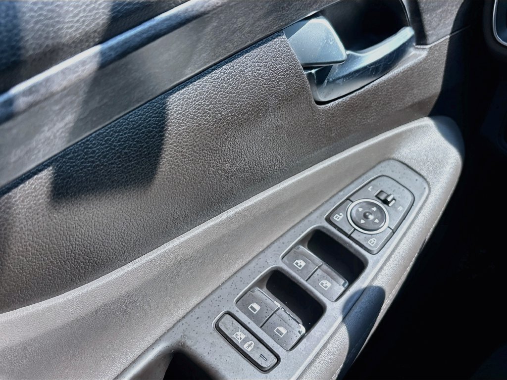 2019 Hyundai Santa Fe SEL - Photo 17