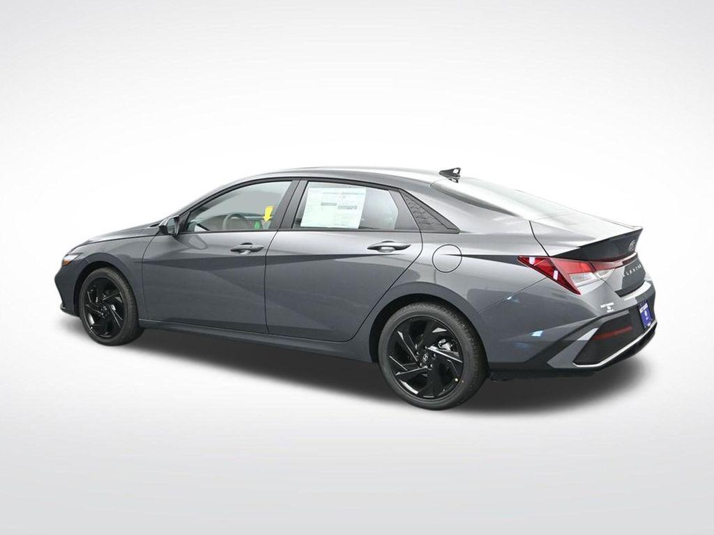 New 2026 Hyundai Elantra SEL Sport Sedan