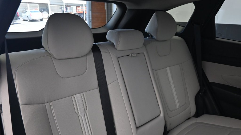 2026 Hyundai Tucson SEL - Photo 15