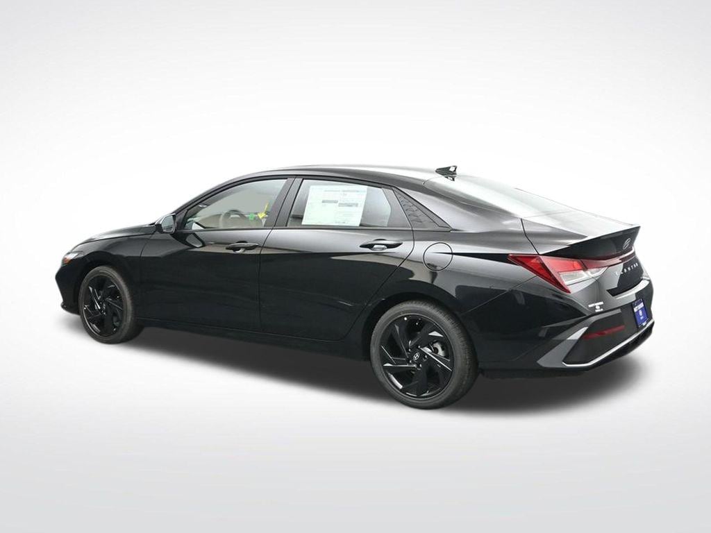 New 2026 Hyundai Elantra SEL Sport Sedan