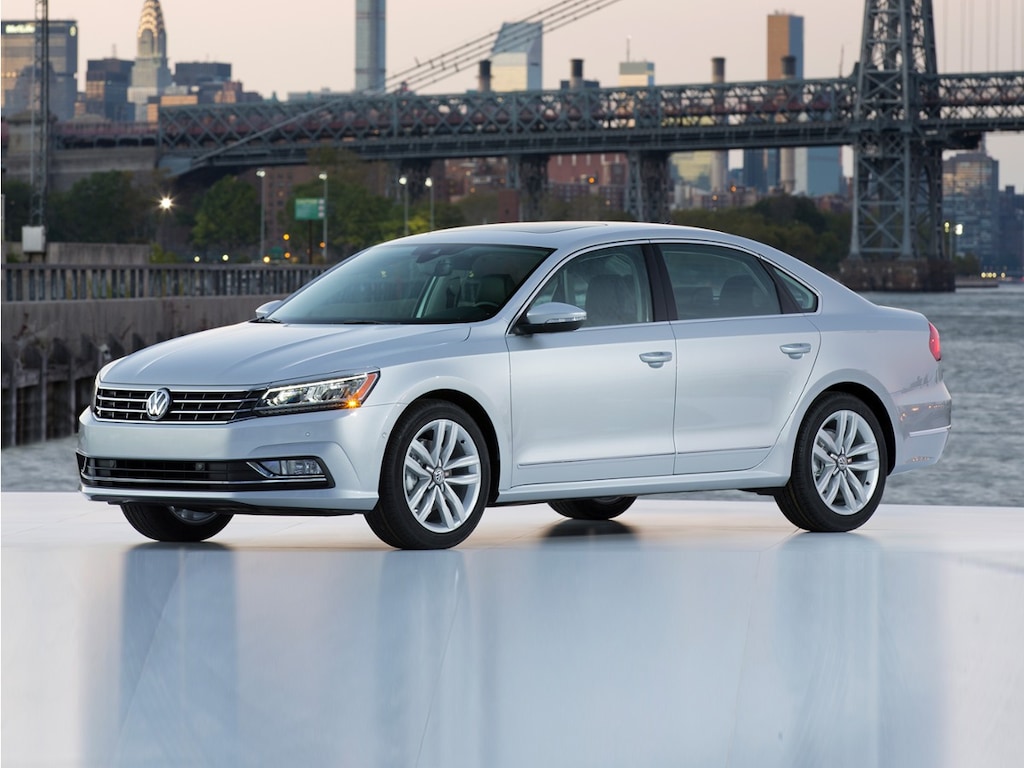 Used 2016 Volkswagen Passat 1.8T Sedan