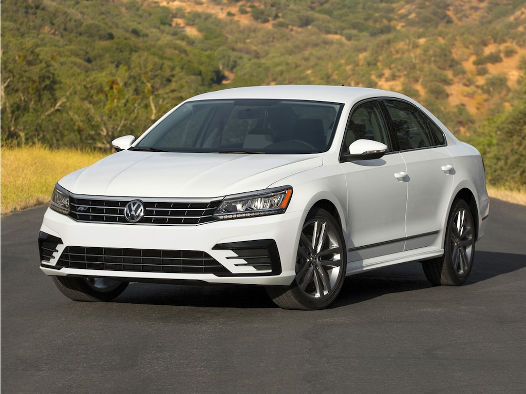 Used 2016 Volkswagen Passat 1.8T Sedan