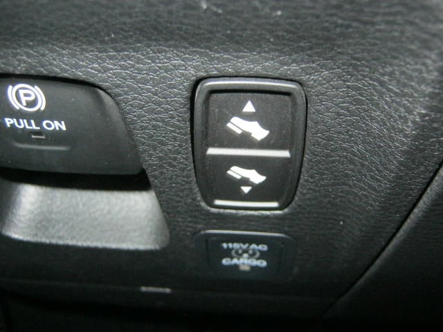 2025 RAM Ram 1500 Pickup Limited - Photo 17