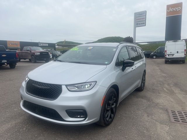 2026 Chrysler Pacifica