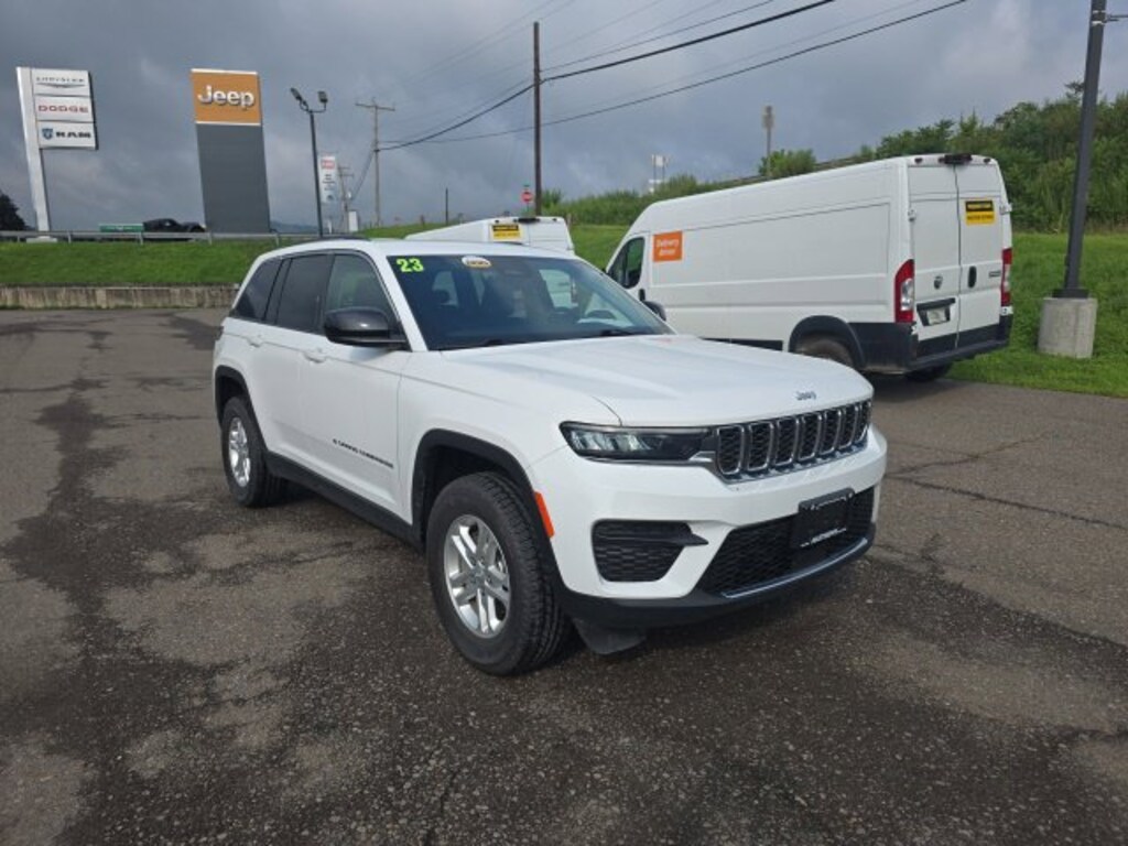 Certified 2023 Jeep Grand Cherokee Laredo SUV