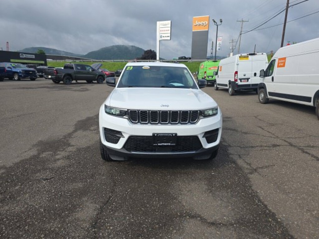 Certified 2023 Jeep Grand Cherokee Laredo SUV