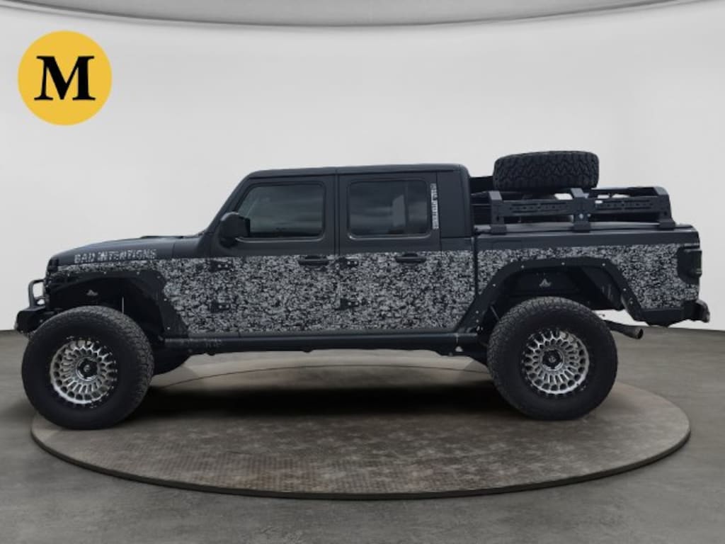 Used 2024 Jeep Gladiator Willys Truck