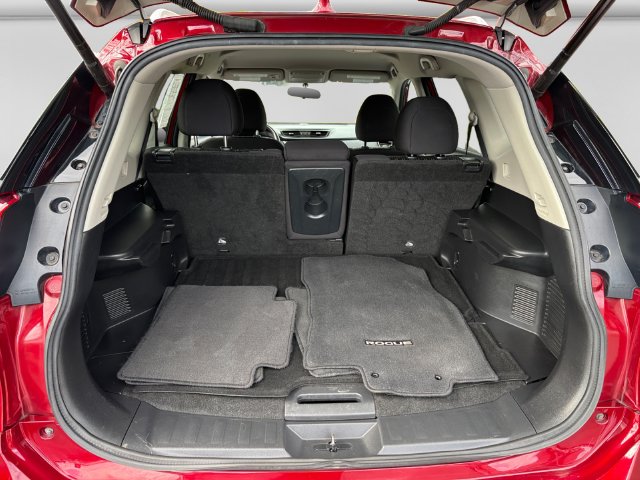 2018 Nissan Rogue SV - Photo 19
