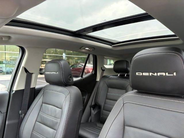 2023 GMC Terrain Denali - Photo 17