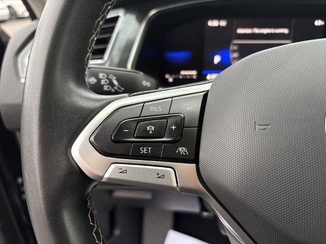 2022 Volkswagen Tiguan SE - Photo 29