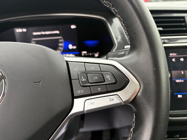 2022 Volkswagen Tiguan SE - Photo 30