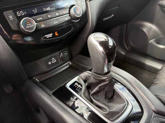 2018 Nissan Rogue SV - Photo 23
